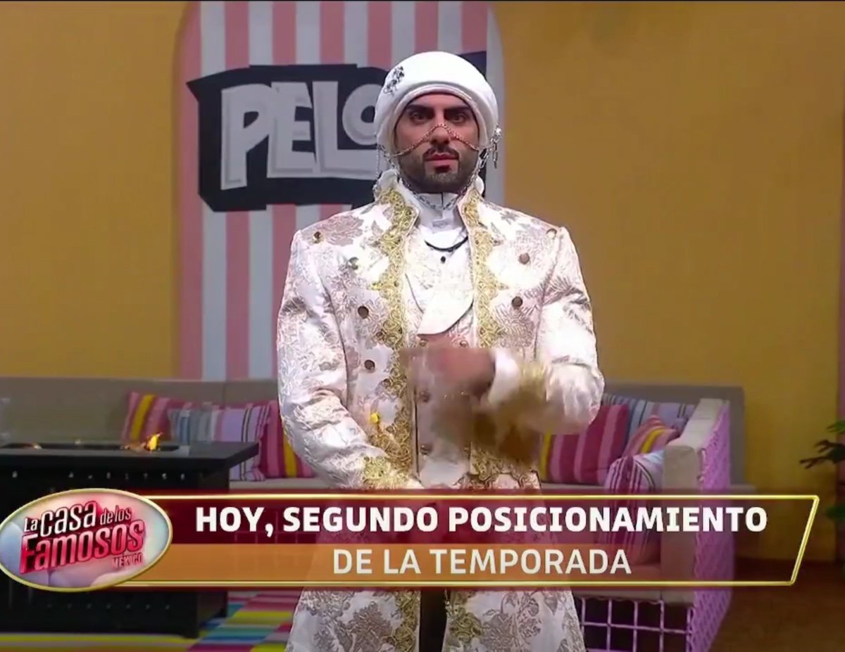 MrDiegoPerez11's tweet photo. Verdaderamente Masad y Memo parece que van a un reto de la más draga.
Traen alto concepto y propuesta en los outfits 
#LaCasaDeLosFamososMx https://t.co/GMVh0x6Qnn