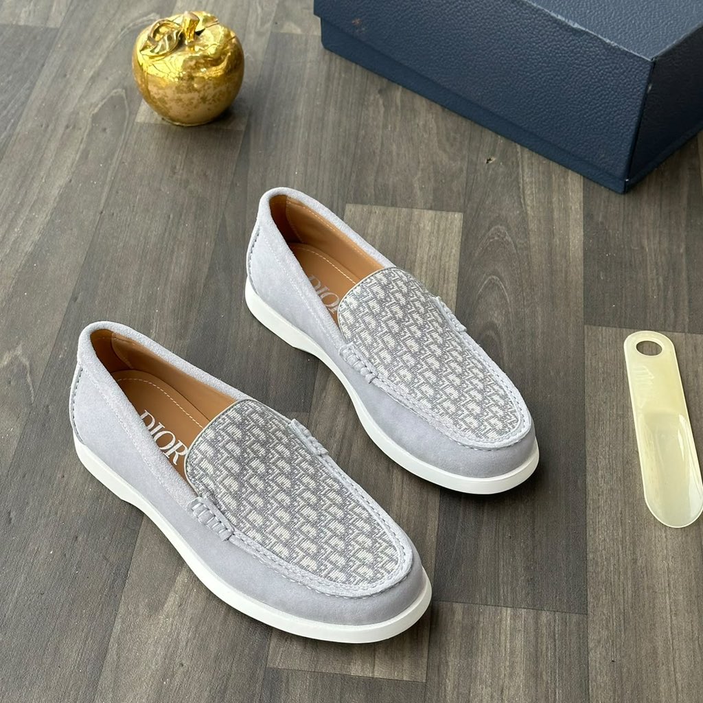 Baba_Dan_Audu_0's tweet photo. ENGRAVED   MOCCASIN🥶🇮🇹

ORIGINAL CALF LEATHER ✅

 40 —— 46

130,000 https://t.co/BZzQM5ZrDM