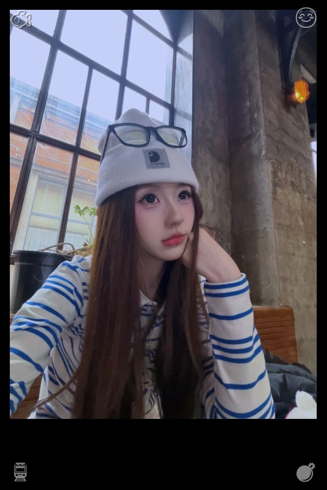 mtky_33's tweet photo. The stroll toward the café felt balmy, with a gentle wind drifting hints of newly baked bread. As Lola walked by, a sidewalk painter gave her a friendly greeting, and she returned the gesture, already picturing a snapshot of herself in front of his colorful artwork. A soft chim https://t.co/Z0ufCuKH8Z