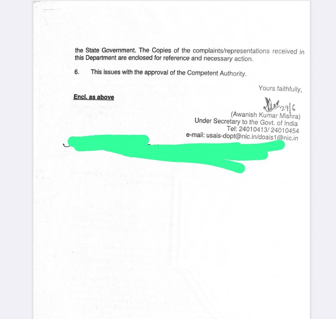khurpenchh's tweet photo. >ब्रो का नाम शुभम अग्रवाल है 
>ब्रो 2019 की UPPSC परीक्षा विकलांग कोटे से पास कर यूपी में नायाब तहसीलदार के पद पर है 
>ब्रो बहुत बड़ा टोपीबाज और चोर है 
>ब्रो फर्जी विकलांग सर्टिफिकेट बनाकर विकलांगों का हक मारने में माहिर है 
>ब्रो अपनी विकलांगता का प्रतिशत हर दिन बदलता था 
>कभी 40 प्रतिशत कभी 1 प्रतिशत तो कभी 67 प्रतिशत 
>ब्रो ने 2017,2018,2020,2022 में बहरा बनकर UPSC परीक्षा में शामिल हुआ, 
>ब्रो 2024 में फर्जी सर्टिफिकेट लगाकर फिर शामिल हुआ और इस बार मेडिकल टेस्ट में धर गया 
>ब्रो को जब जब जांच के लिए बुलाया गया तब तब नहीं गए 
>अगर पहुचें भी तो वहाँ से फरार हो गए 
>जब खुरपेंच और शिकायतकर्ता इनके पीछे लग गए 
>तब सुप्रीम कोर्ट ने चेन्नई के अस्पताल से अपनी जाँच कमेटी से जाँच करवाकर इनको विकलांग सर्टिफिकेट से जॉब लेने के लिए अयोग्य माना 
> फिर हम इनकी नायाब तहसीलदार की नौकरी चबाने @DoPTGoI पहुँचे 
>अब केंद्र सरकार ने उत्तर प्रदेश के चीफ सेक्रेटरी को पत्र लिखा है
>बहुत जल्दी इनकी नायाब तहसीलदार की नौकरी भी जायेगी 
>ब्रो का फर्जी मेडिकल बनाने वाला डॉक्टर भी धरा जाएगा 
>आप सोचिए इस चोर ने एक विकलांग बच्चे की सीट कब्जा कर ली 
>पूरी जानकारी के लिए आप वीडियो देख सकते हैं