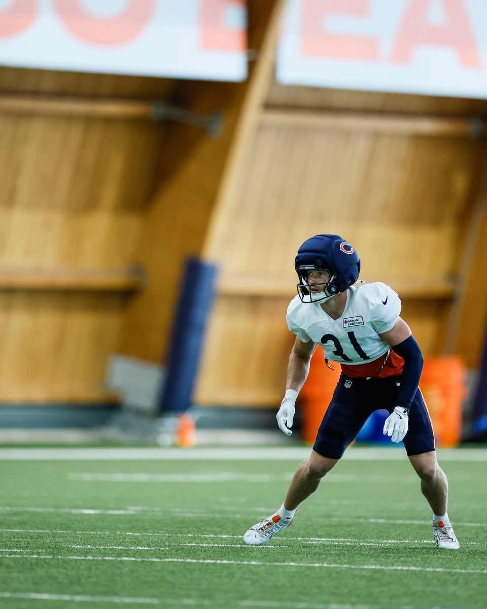 ChicagoBears's tweet photo. Another Sunday closer ⏳ https://t.co/dZCDAaqxHw