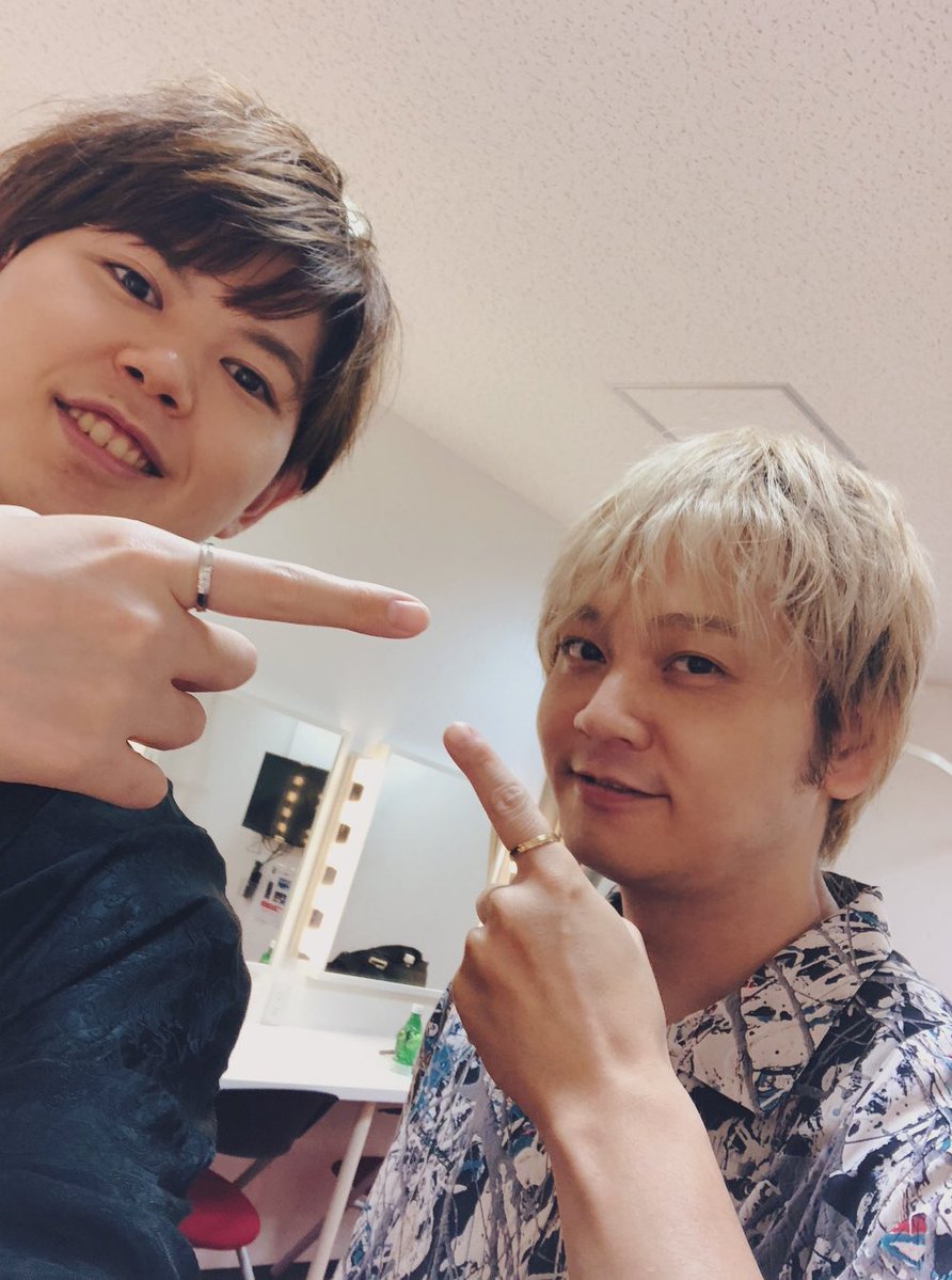 00yol14_'s tweet photo. Cuando los seiyuus hacen más por tu ship que el autor. https://t.co/383Kjv2wDB