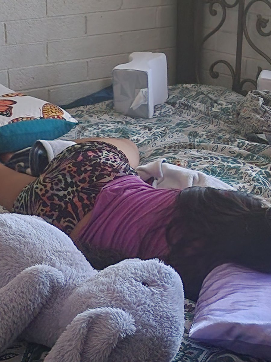 yobig_daddy29's tweet photo. Cuck brother couldn’t resist.
Shared his slut sis the second I asked.
She’s getting used while he watches.
DM if you’ve got one too. https://t.co/rHOVmm4y7T