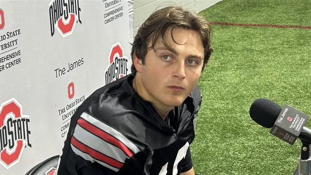 Bucknuts247's tweet photo. #OhioState's quarterback @juliansayin2 on why it's "awesome" having Arthur Smith as offensive coordinator.

✍️ @davebiddle 
https://t.co/ZNJbjb4GT9 https://t.co/4goDIuU9q9