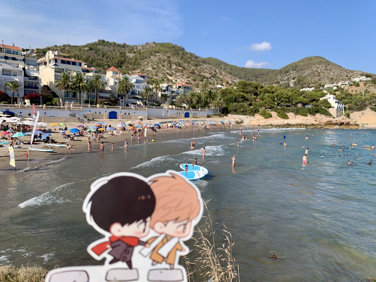 AbstractARTnath's tweet photo. Boys in Spain 🇪🇸 🪭 at Sitges (the European capital of the gay community🏳️‍🌈) and a very great mediterranean touristic town. 🏖️ ☀️ 

@inherin 
#결혼하는남자 #missinglove #TheMarryingMan #BL #yaoi #인혜린
🧵⬇️ https://t.co/U3rQswDGfQ