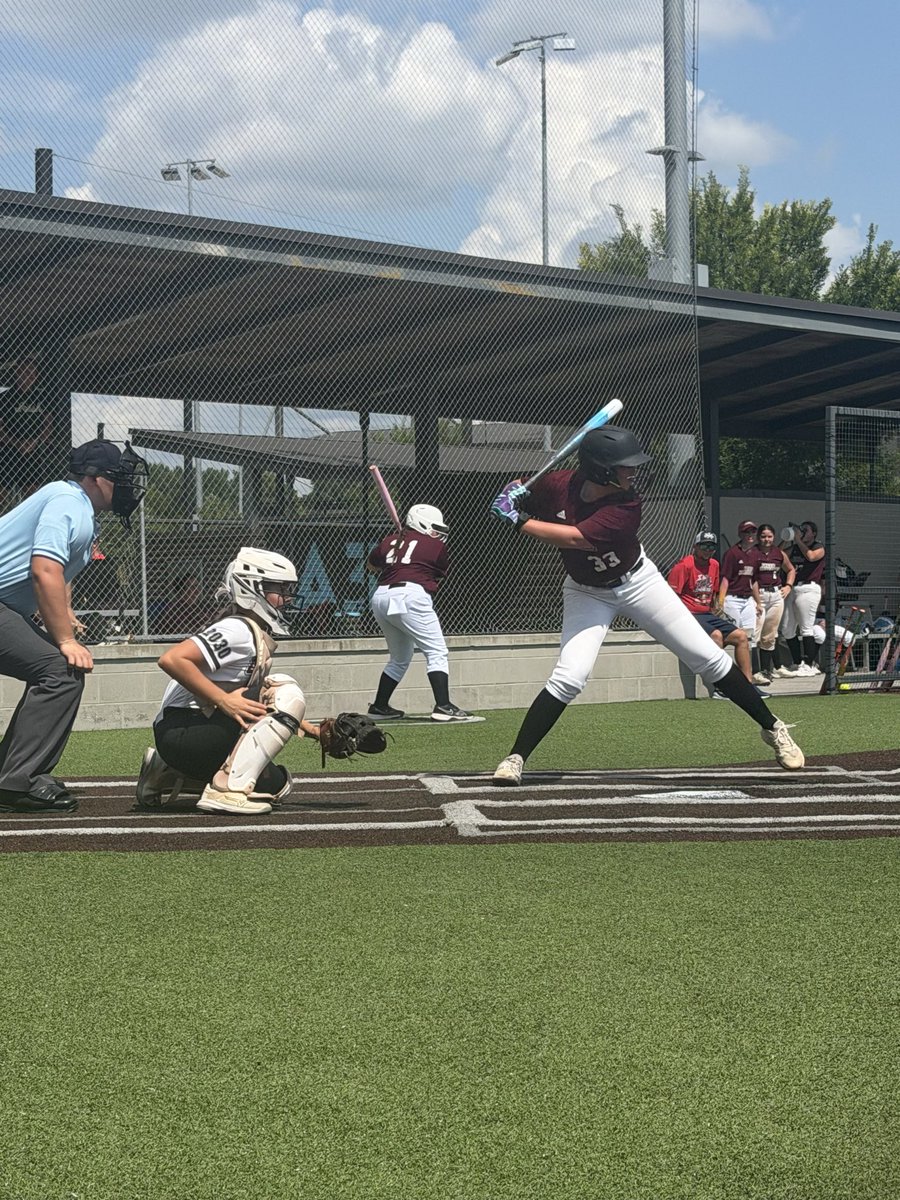 ShylaThompson's tweet photo. Had a great time playing in the Showcase Showdown with @FHUsoftball_ and @CoachRobParson!! Thank you for the invite!! Enjoyed making new friends on the team and excited to see everyone’s journey!

@CM_gridiron @ExtraInningSB @WallaceStSB @coachNat21 @softballhype @RecArenaMain https://t.co/iiNUGQrm7j