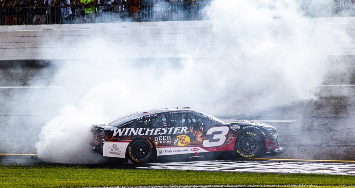diecastproshop's tweet photo. It’s time for the Austin Dillon annual Richmond win now https://t.co/VTb5PAqHzb