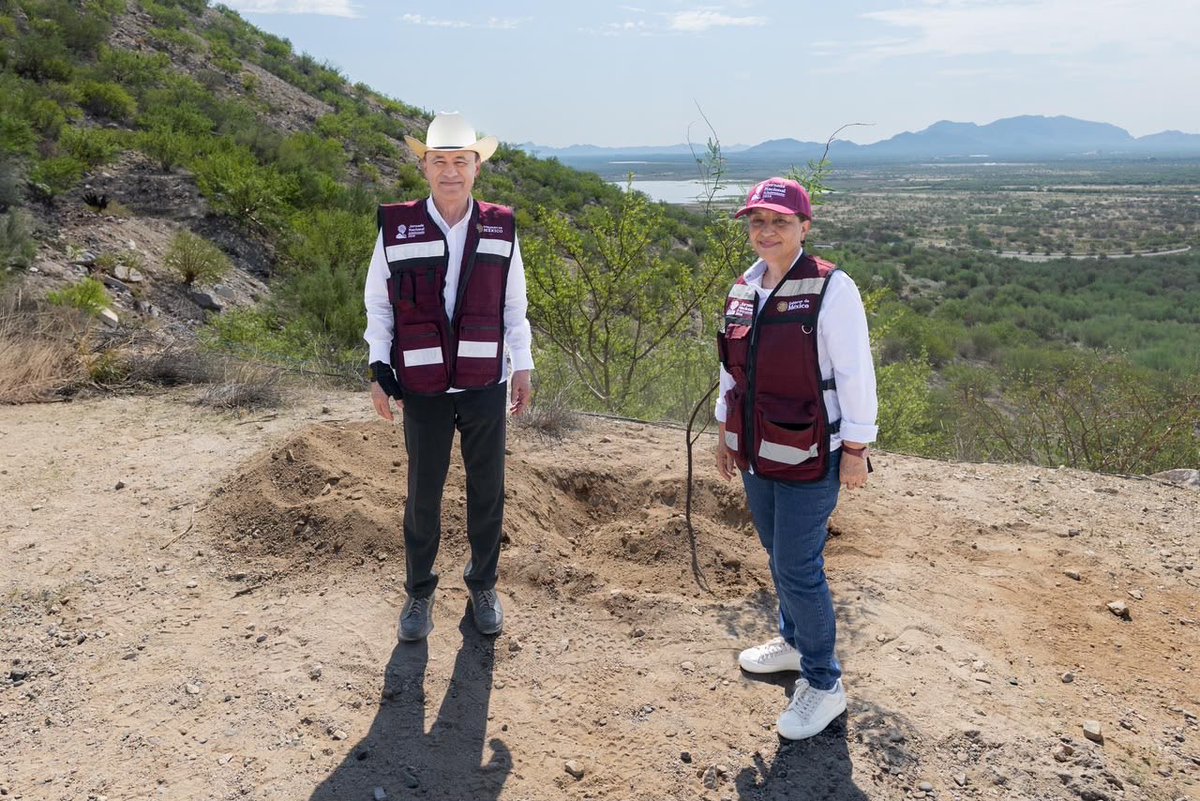 AlfonsoDurazo's tweet photo. Hoy construimos un nuevo pulmón verde para Hermosillo.

Sembraremos más de 24 mil árboles nativos en el Cerro de la Cementera y La Sauceda, transformando nuestro entorno y construyendo un legado ambiental para todas y todos.

#JornadaNacionalDeReforestación https://t.co/UnwfoP2SUT