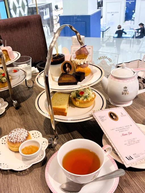 “Marie Antoinette Style” Exhibition
Special Collaboration Afternoon Tea
Le Salon de NINA’S, Odakyu Department Store Shinjuku