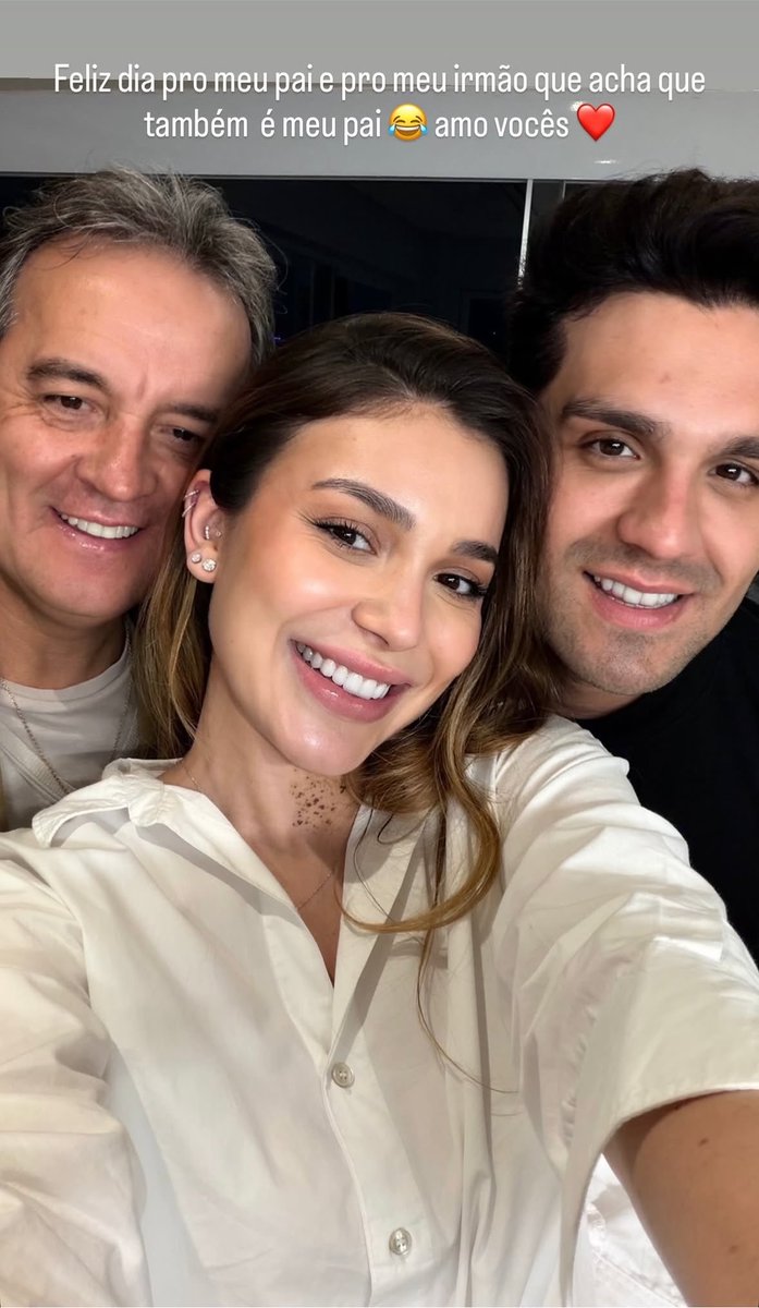 luansfavs's tweet photo. a legenda da bruna KKKKKKKK https://t.co/2f4Pukx2J4