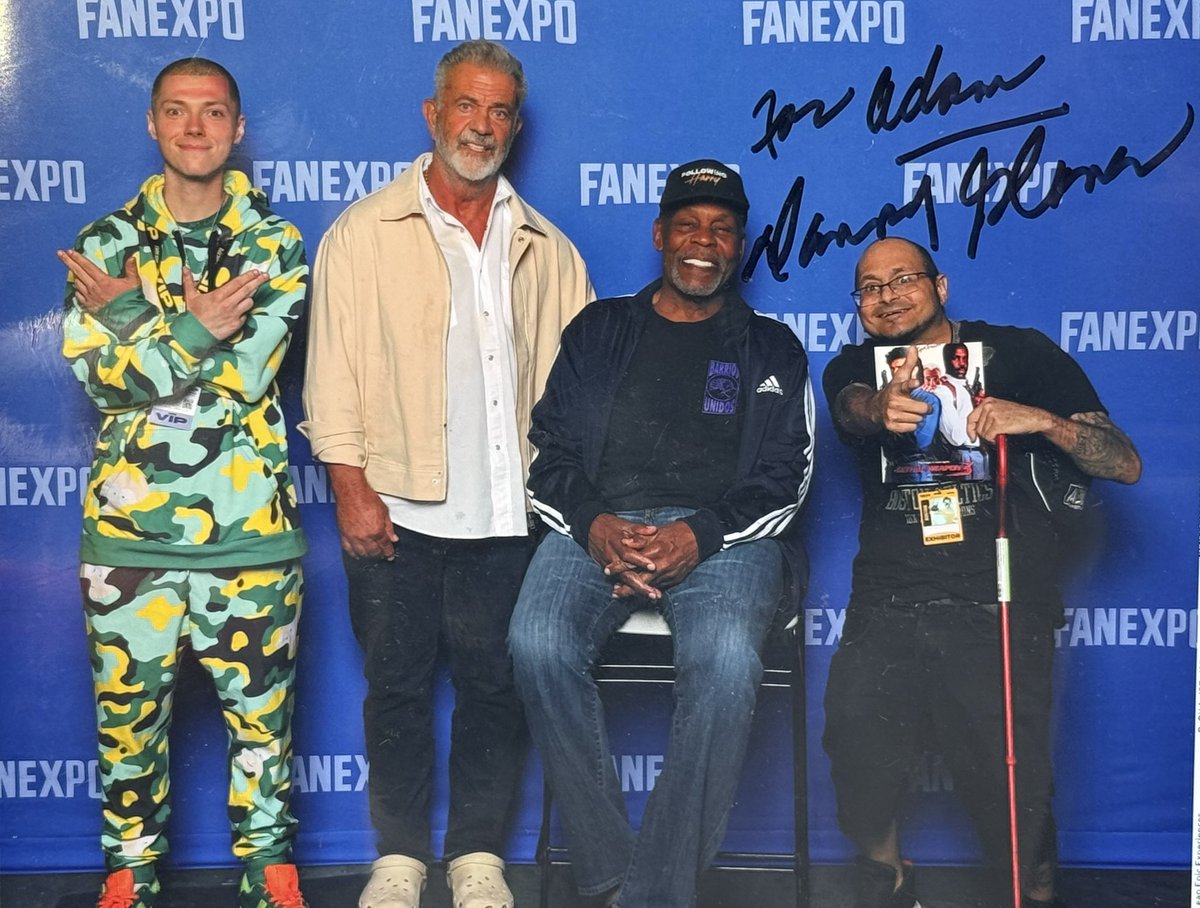 TheRealDudja's tweet photo. Two living legends and the best cop duo to ever exist, Danny Glover and Mel Gibson. What a legendary moment at Boston FanExpo to get a picture with them 🔥 Absolute icons! Drop a 🔥 if you love Lethal Weapon! #DannyGlover #MelGibson #LethalWeapon #BostonFanExpo #FanExpo
@mrdannyglover @FANEXPOBoston