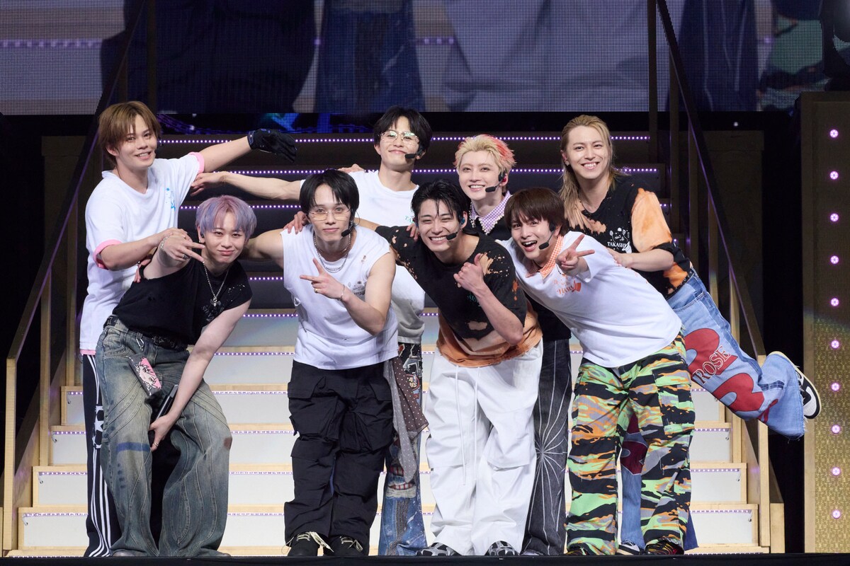 natalie_mu's tweet photo. ＼🎪 #超特急 ESCORTツアー 8日＆9日レポ ／
──超特急の壮大にして完璧なエスコート🎩
8号車との“完全燃焼”の先、夢の舞台へ！ ──

❤️「俺の相棒がいないと」あふれ出した思い
💚「笑いに変えなくていい」温かな労いに涙

⏬詳細・📸ソロカット含む18枚　@sd_bt
https://t.co/SZvxWInSrh https://t.co/SSzJvyTx7b