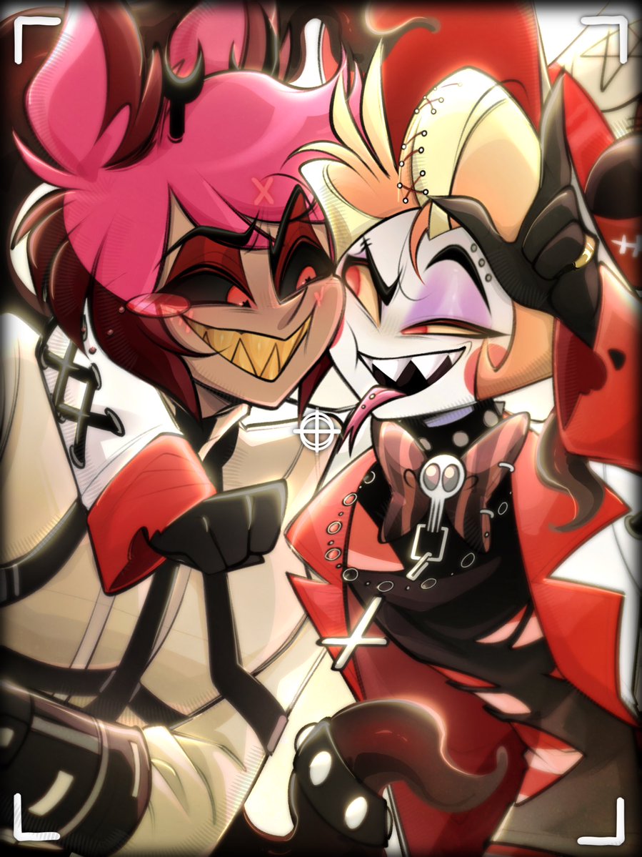 Misakii_Art's tweet photo. It’s Been a while hasn’t it~? 👀 #radioapple 📻🍎🫶

I’m Warming up~ I’m finally back home from a long trip- pfft🌱
I loveeeeeee Lucifer and AL hot topic new outfits so~😤💕

As u can see I like to draw the camera frame type of arts lol-😅

#alastor 📻 #lucifermorningstar 🍎 https://t.co/NaYzUklZCf