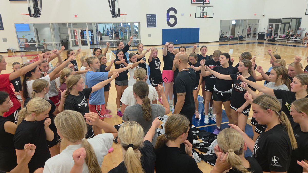 sanfordhoopsfgo's tweet photo. It’s safe to say 2️⃣0️⃣2️⃣7️⃣ Girls AAU Tryouts were a success 👀📈

#SanfordSports | #TogetherAsOne https://t.co/VPBhCf44qG