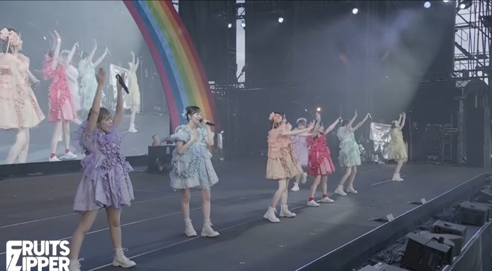 prf_hrtk0216's tweet photo. 【ふるっぱー720日目】

配信で見ても生歌の歌唱力がえぐい

ラスサビの転調はいつ聴いても震える
櫻井さんの落ちサビからしゅっぱつしんこーがたまらん身体になってきた
まなふぃーにふぉーで走っていくとこ、ずっとかわいい
アツさでいつもと違うポニテに見えて新鮮に感じて、きっと熱中症気味だった https://t.co/wlPmADGa1a