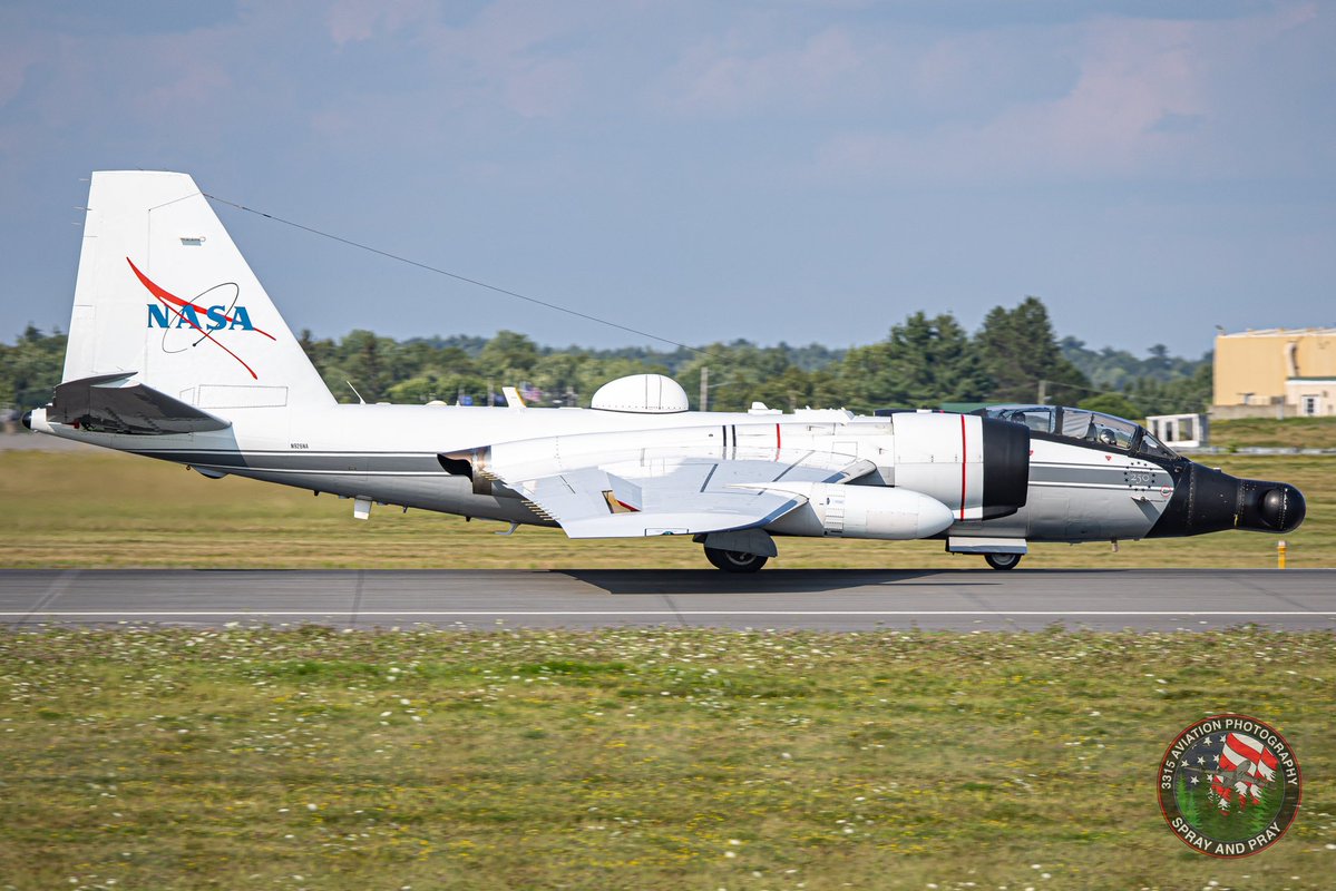 3315Aviation's tweet photo. Check another one off the bucket list. @NASA 926, one of three WB-57s made a stop in Bangor today. #nasa #planespotting https://t.co/eeESv3WOo3