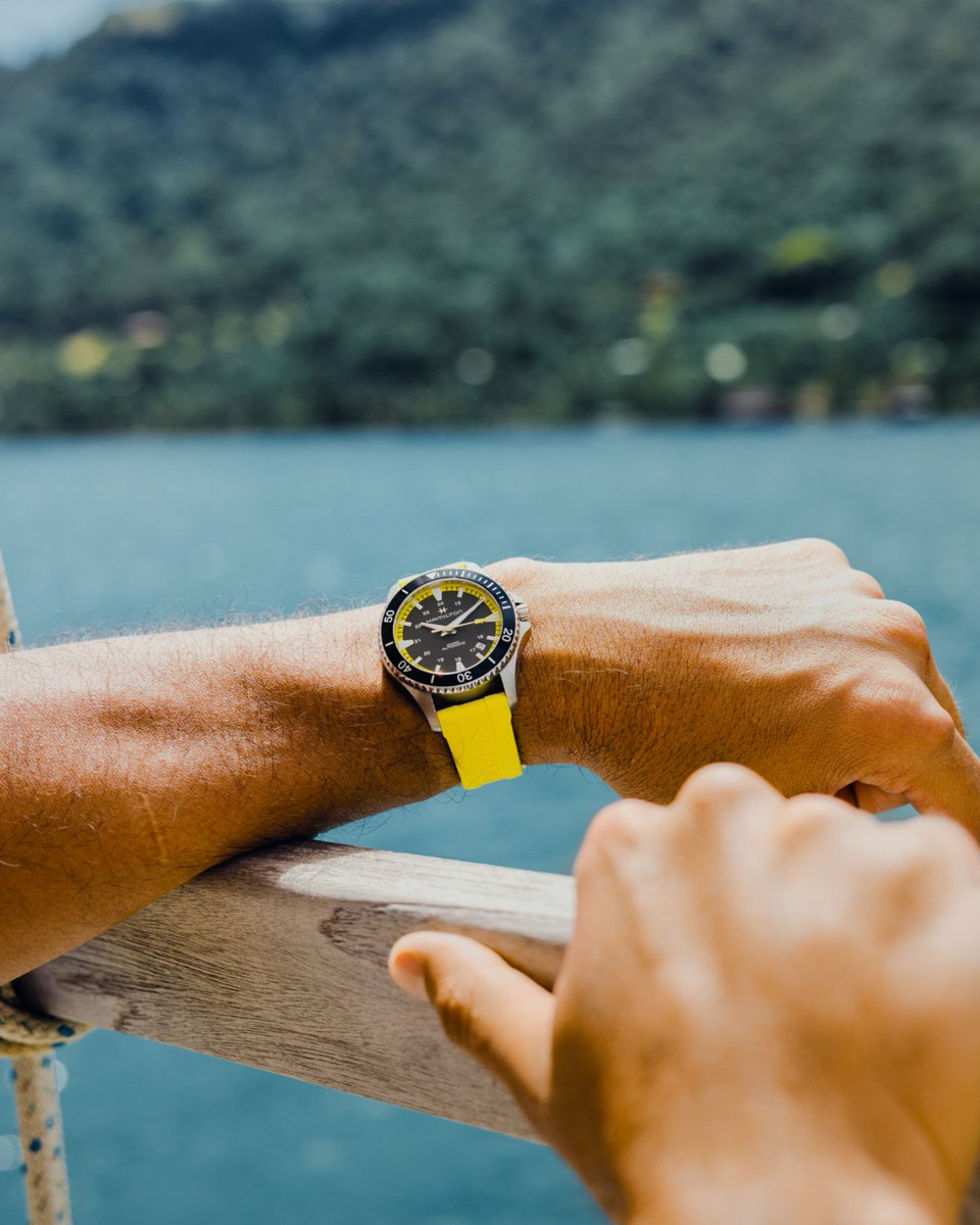 hamiltonwatch's tweet photo. Salty air and long summer days at their bestwith the Khaki Navy Scuba Auto 🌊
10 bar water resistance, sapphire crystal, 80h power reserve, built to keep up with every summer adventure.

https://t.co/NFl16pviYj

(ref. H82395332) https://t.co/ci62WjArdl
