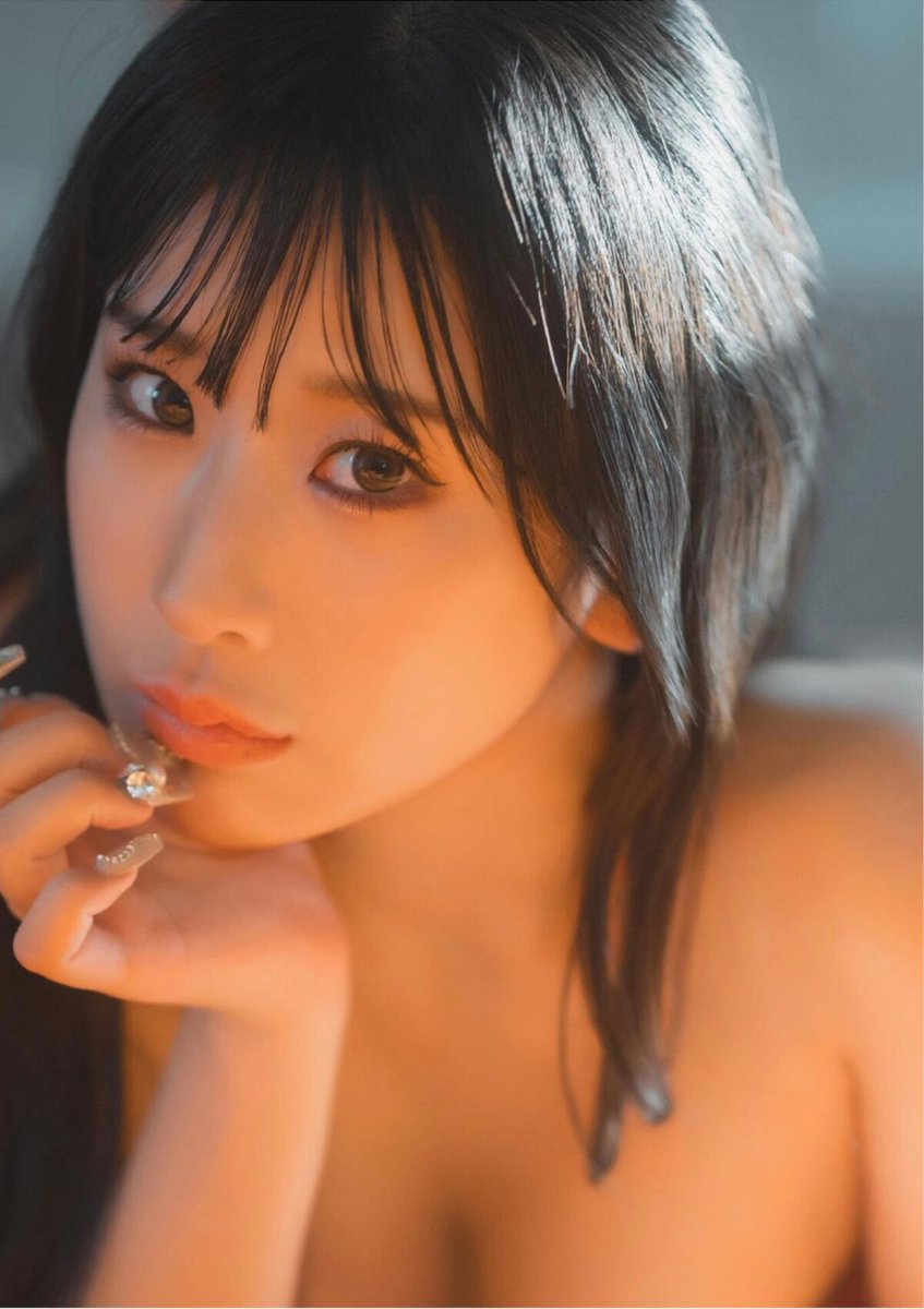 sakura_x99's tweet photo. 本当は教えたくないけど、資産形成は「高配当株＝正解」じゃないよ。利回り4％を追うより、毎年配当を増やす増配株を混ぜて、受け取った配当も再投資。地味だけど、複利が効くほど差がじわじわ広がるんだよね。 https://t.co/VfIddpmmxP