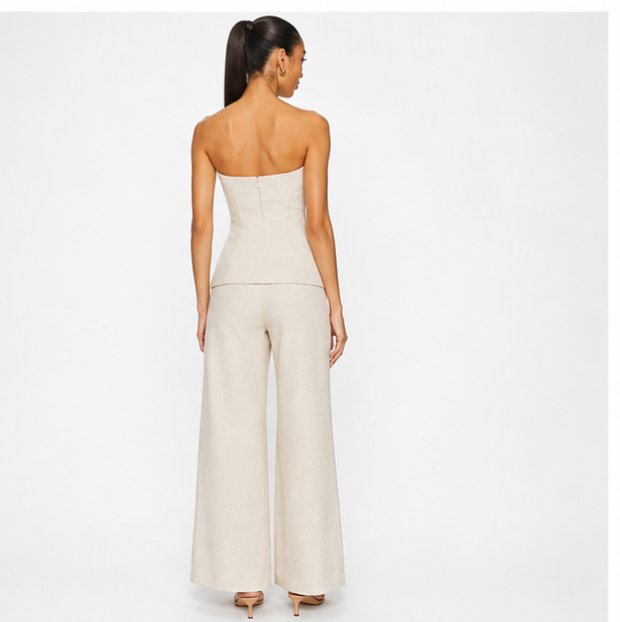t_Acompany's tweet photo. WOMEN STYLISH OUTFITS 😍.
SHOP 🔗 https://t.co/cvAOryYkhz
#Effortless #summer #style #with #these #chic #linen #tops #and #wide #leg #pants . #Perfect #for #any #occasion ! #SummerOutfit #moda #fashion fashion https://t.co/063EgMp0Hb