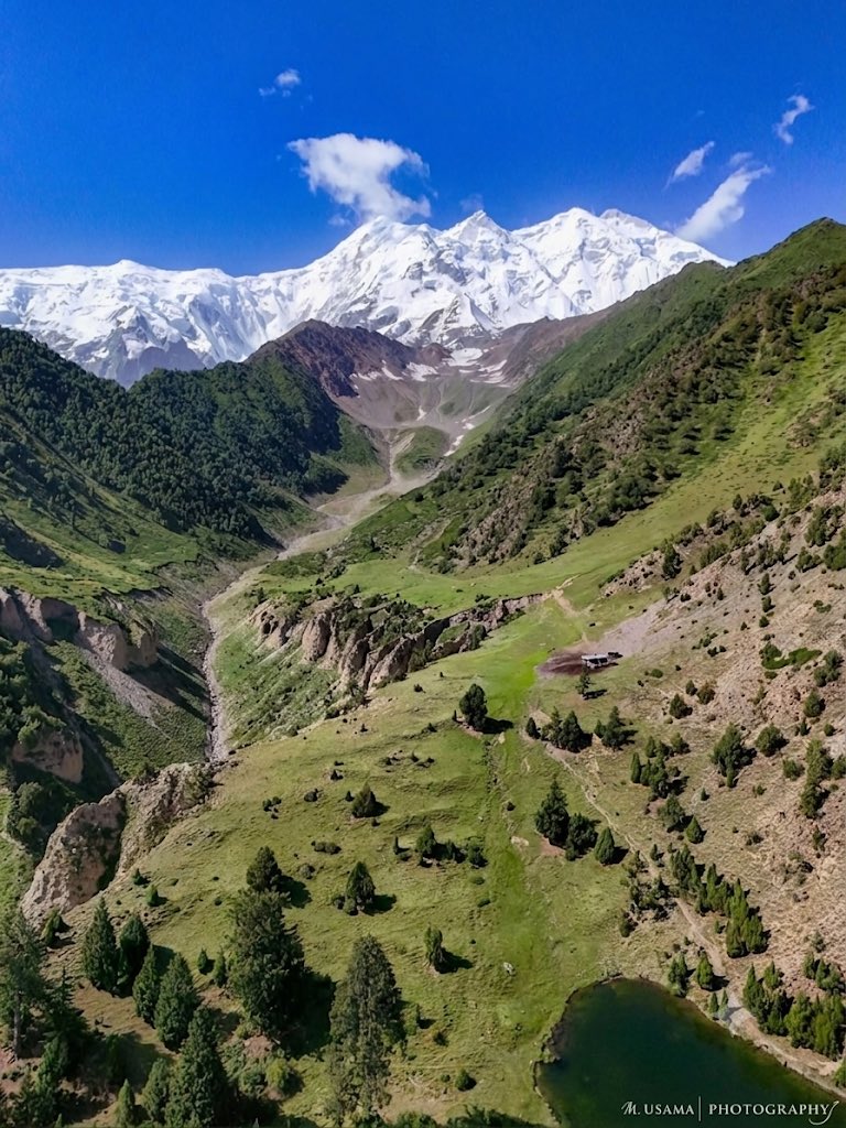 usmiisays_'s tweet photo. Words aren't enough to describe this... standing at Hapakun, Minapin Nagar Valley and looking at Rakaposhi, it genuinely felt like stepping into Paradise ❤️ https://t.co/Hf1eLP3fhF