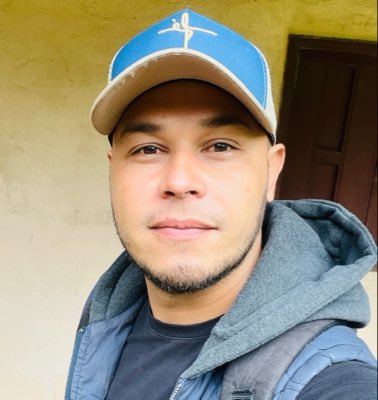 Leo_88_14's tweet photo. #NuevaFotoDePerfil https://t.co/VwRQQ6ZKf2