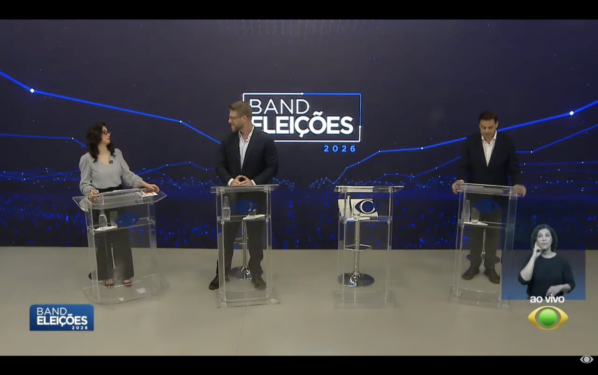 eixopolitico's tweet photo. 🇧🇷 Requião Filho (PDT) e Sandro Alex (PSD) participam do debate entre os candidatos a governador do Paraná. Sergio Moro (PL) faltou. #DebateNaBand https://t.co/o5ZOG1W9lO