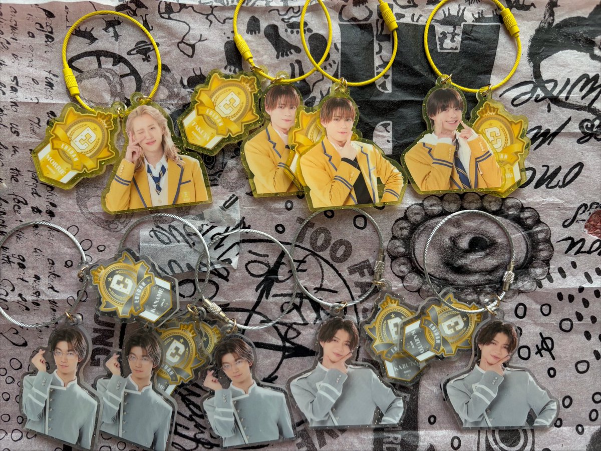 riyaprnc0236's tweet photo. @null
【交換】EBiDAN THE LIVE 2026 エビライ ランダム アクリルキーホルダー D

譲→FUMINORI MORRIE TAKUYA2 杢代和人2 吉澤要人3
求→同種アロハ

郵送又は8/16栄にてお手渡し可能です。
検索からもお気軽にお声掛け下さい。 https://t.co/IzHoF6p8iN