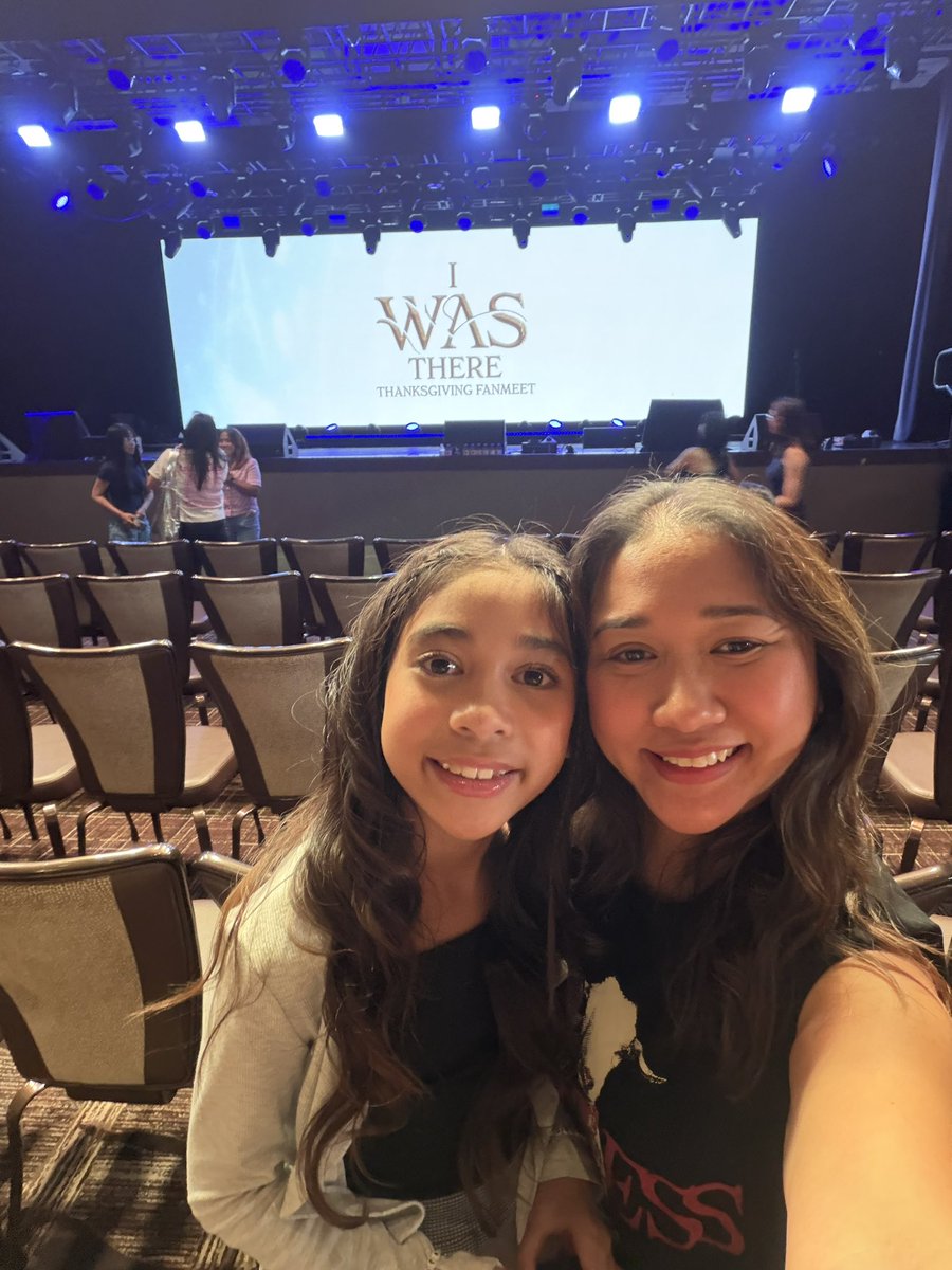 aics819's tweet photo. We’re here!!! So excited!!! Let’s go SB19! 💙

SB19 THANKSGIVING EVENT
@SB19Official #SB19
#SB19IWaSThereUSA_Day2 https://t.co/0Qa54sbFYj