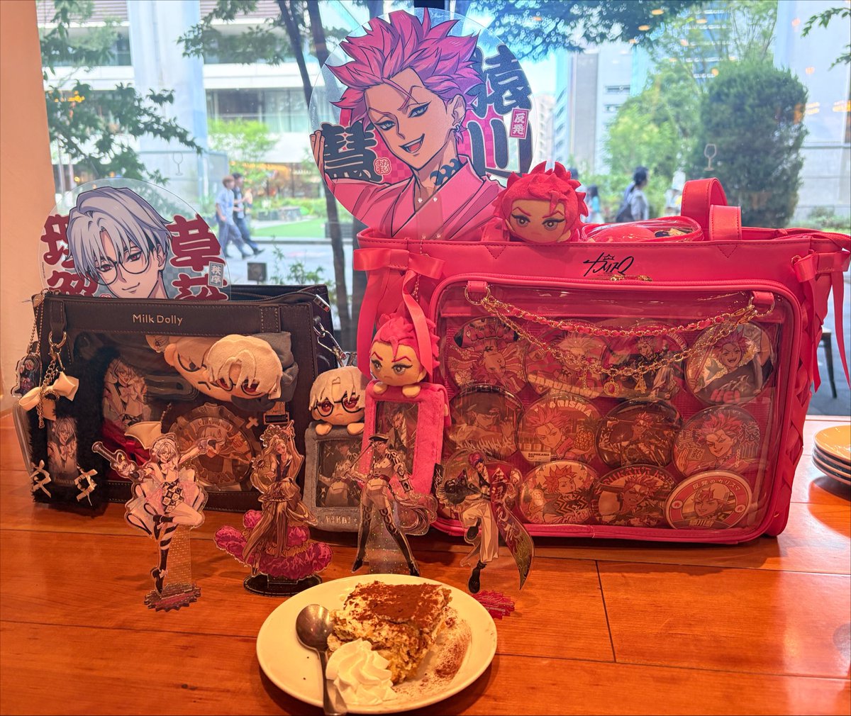 Rensuke21_cos's tweet photo. 土曜はあゆまつと🏠ハウスツアー2公演参戦できて本当に本当に楽しかった🩶🩷
凡人社ありがとう…！
あゆまつありがとう…！！ https://t.co/SlMf8Pgtu3