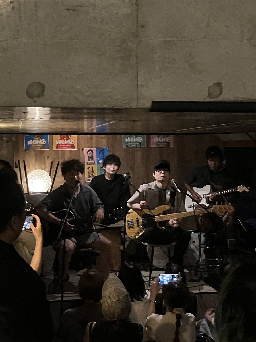 ment_you2848's tweet photo. kawazuバルライブ
出演者全員歌良かったし
Hawaiian6の安野さんの歌で号泣したし
あんな間近で推しと写真撮れたり喋れたりで良かったし
ISANAさん謙虚すぎるし
興奮と酔いすぎてぺさんとISANAさんとのベストツーショットブレてるし
次からはもうZeppとか有明とかでやってください。 https://t.co/XY6kfL8Hqx