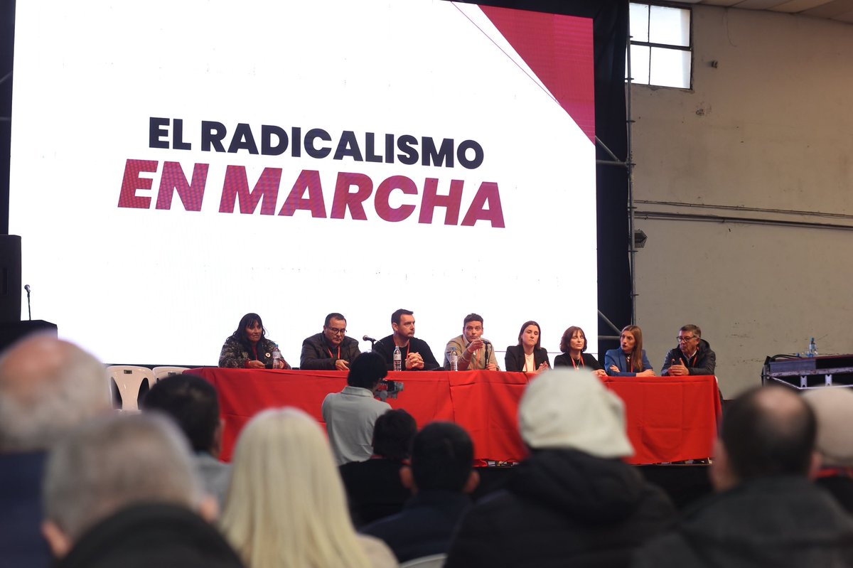 convencionpba's tweet photo. La Convención Provincial de la UCR bonaerense tiene nuevas autoridades.

Con Pablo Nicoletti como presidente, quedó conformada la nueva Mesa de Conducción de la Honorable Convención Provincial, que estará integrada también por https://t.co/9CsvRMzrDg