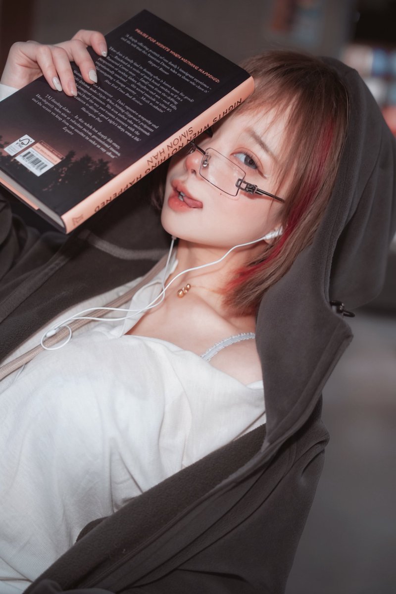josetteswan's tweet photo. It starts with a library https://t.co/8la3jEHUlg