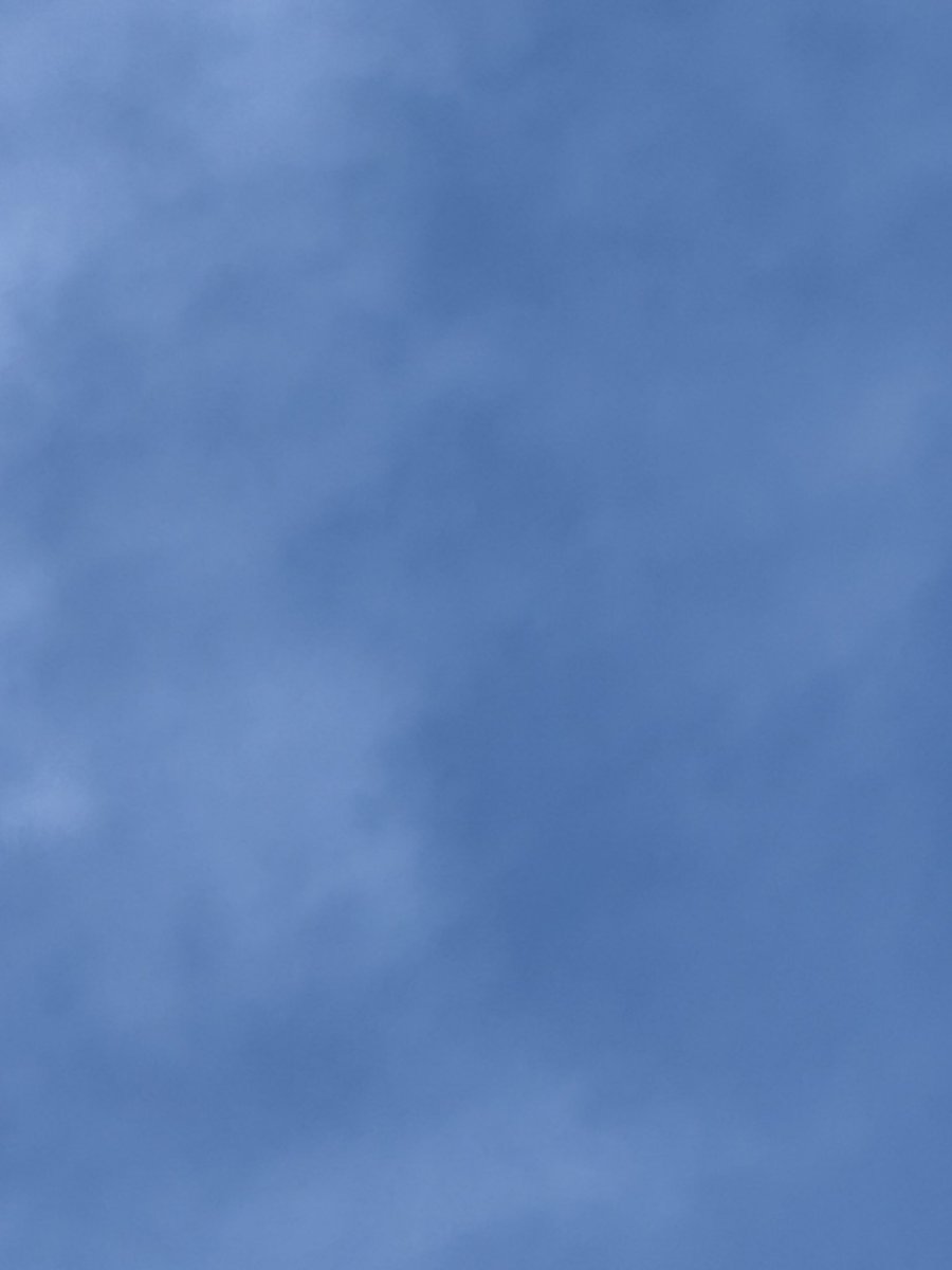 sky7777777's tweet photo. 中居正広様

おはようございます😊😊

熊本の天気は
☀️🫠😡⚠️のようです

良い一日になりますように❣️🤞✨

同じ空の下で🟦

#頑張ろう_中居ヅラ
#頑張ろう_香取慎吾
#中居正広
#のんびりなかい
#中居くん大好き

🫶🫶🫶 https://t.co/JTvIEmxwIY