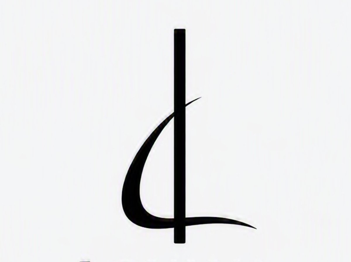 Lezila's tweet photo. Loulya L. Alexandre L. Aleister L. Et finissons avec un "cartouche" runique de nos noms, chacun a le sien, je ne le porte pas pour mes ancêtres mais juste parce que c'est mon nom, le mien ! https://t.co/wQ1tBLG7L5