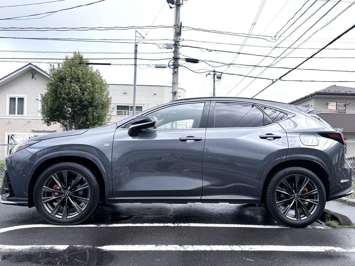 piccorincoro's tweet photo. １年落ちの中古車ですが念願のNX350hFスポオーナーになれました。東北のレクサス乗りの方、仲良くして下さい！

#lexus  #NX350hF #ソニッククロム https://t.co/u8p7M0yXJO