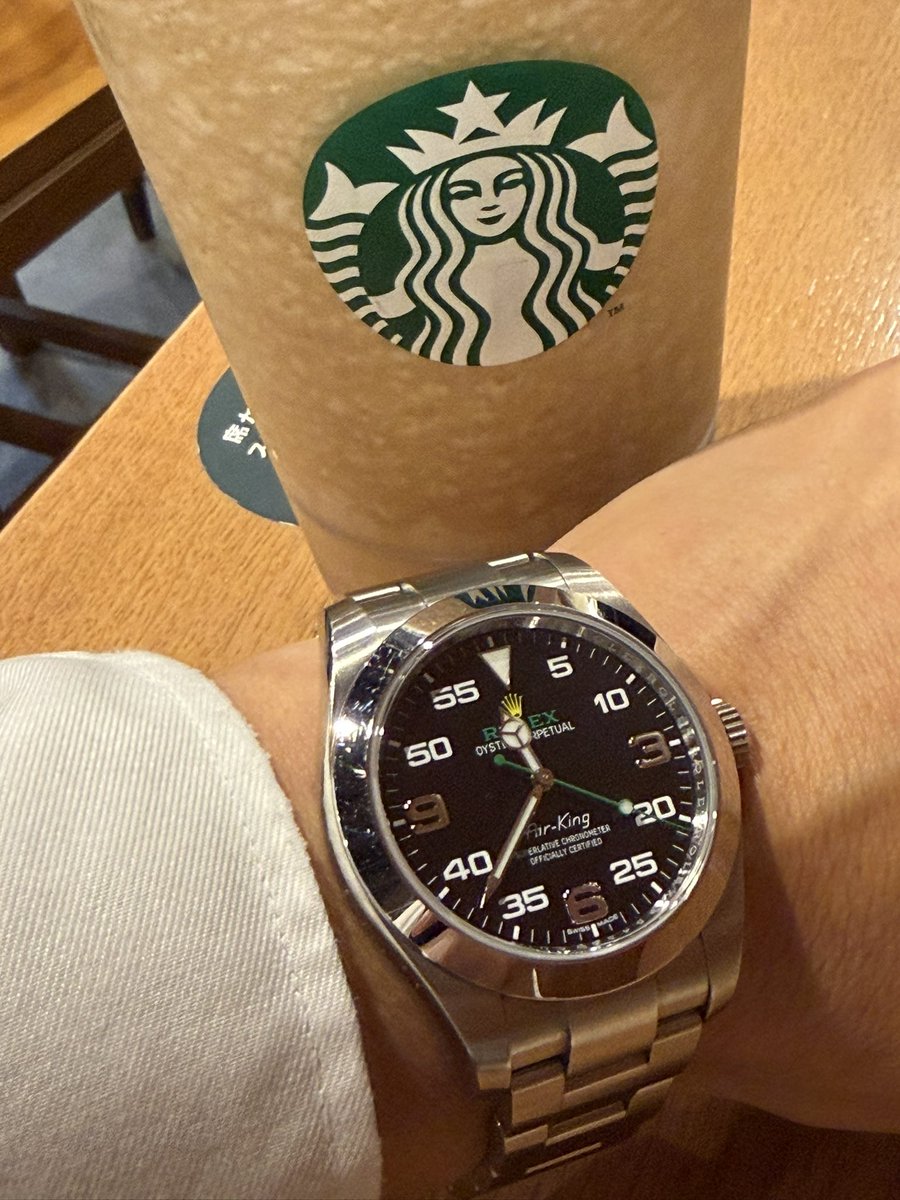 lazukik80's tweet photo. 東京のお盆休みはどこも空いてて快適☕️

#116900
#airking
#エアキング
#rolex
#airking116900 
#ロレックス https://t.co/hYbKseZXKB