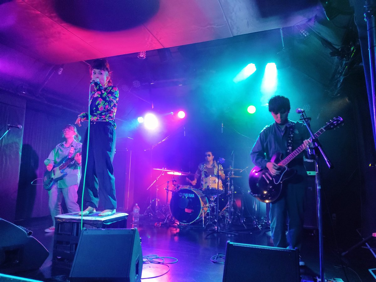 harukitchom2's tweet photo. @ChihoHuu3 @vanityyy_info @CLAPPER_Osaka @band_metalbolic 画像残ってる！たしかにこのあたり大阪何度か行った気がする…！裾から覗く4人もどうぞw https://t.co/tszKJlAymU
