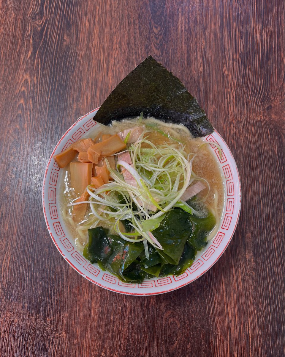 daikinboshi2020's tweet photo. おはようございます。
8月10日(月)
醤油らぁ麺
塩らぁ麺
煮干しらぁ麺
昆布水つけ麺
限定『正油ネギラーメン』
　　『冷やし豆乳担々麺』

本日も1日宜しくお願いします🙇 https://t.co/c1YJmqVIlE