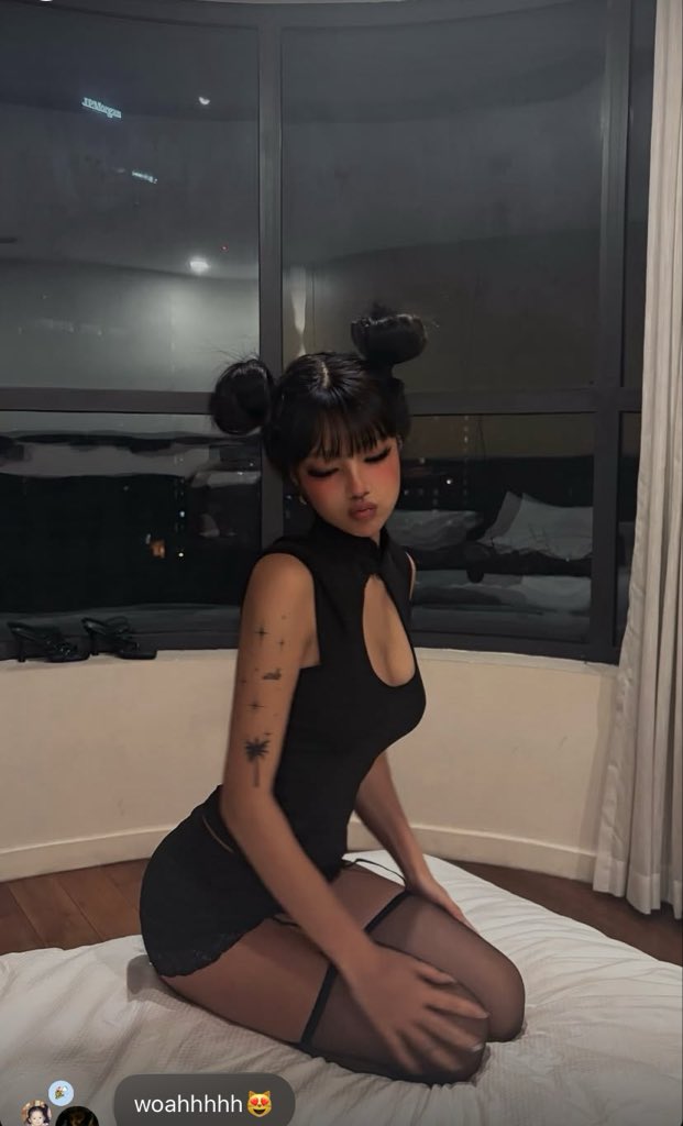 4M1NAM1's tweet photo. like every damn time she posts, IM IN AWE BC LOOOOOK 😍😍 https://t.co/Za3tbgqELd