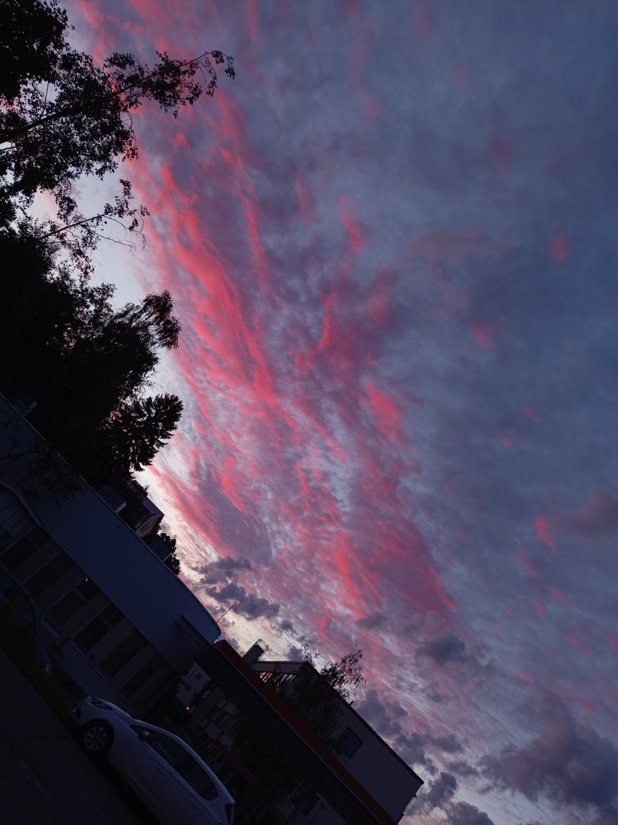 mywritinghere's tweet photo. #selfie https://t.co/FudZULTY69