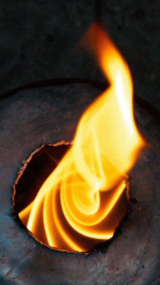 RoddriB's tweet photo. Diseñando fuego https://t.co/IFIslXcrXo