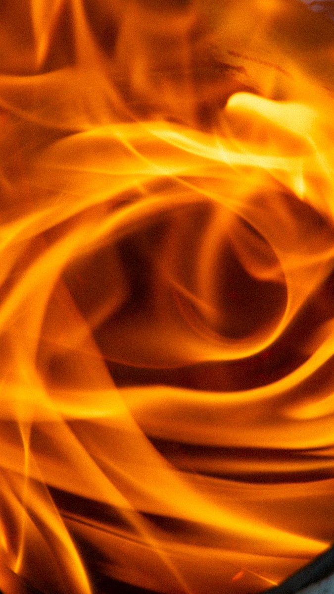 RoddriB's tweet photo. Diseñando fuego https://t.co/IFIslXcrXo