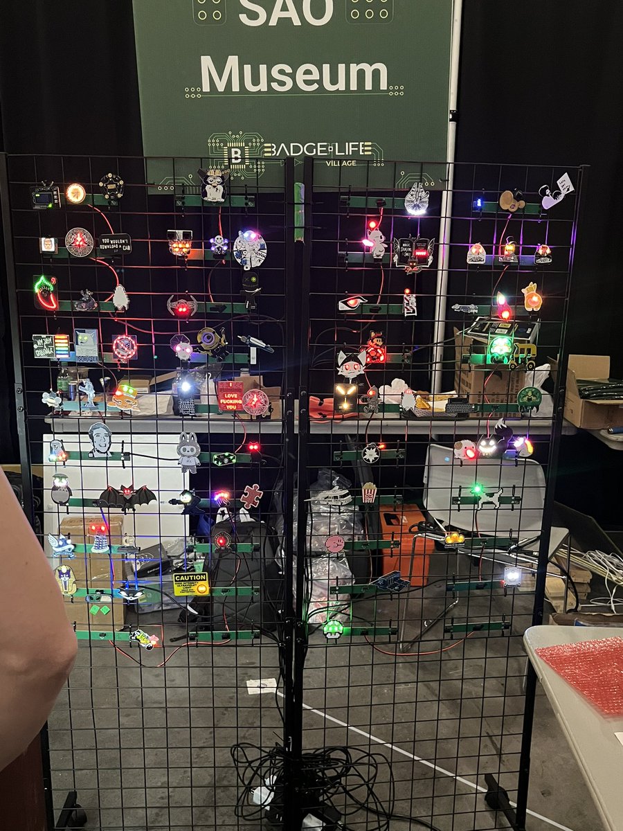 0xSEGADOG's tweet photo. wrapping up defcon today https://t.co/O2OhvA2NyX