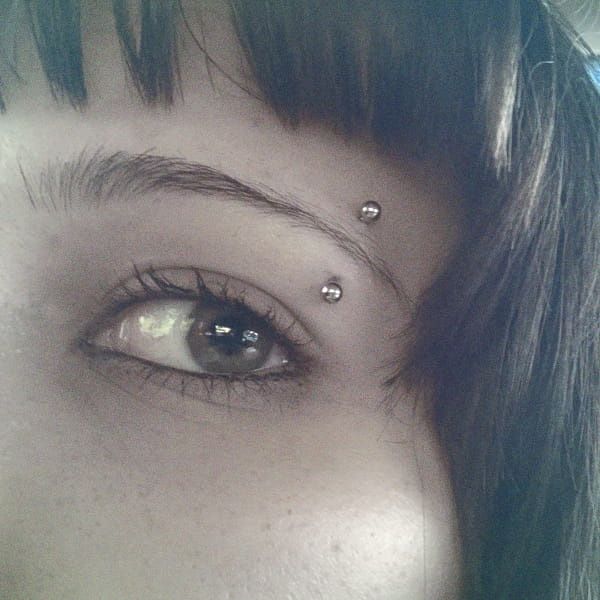 vampiremourge's tweet photo. 10. Eyebrow Piercing https://t.co/z2Jw7DF0Fz