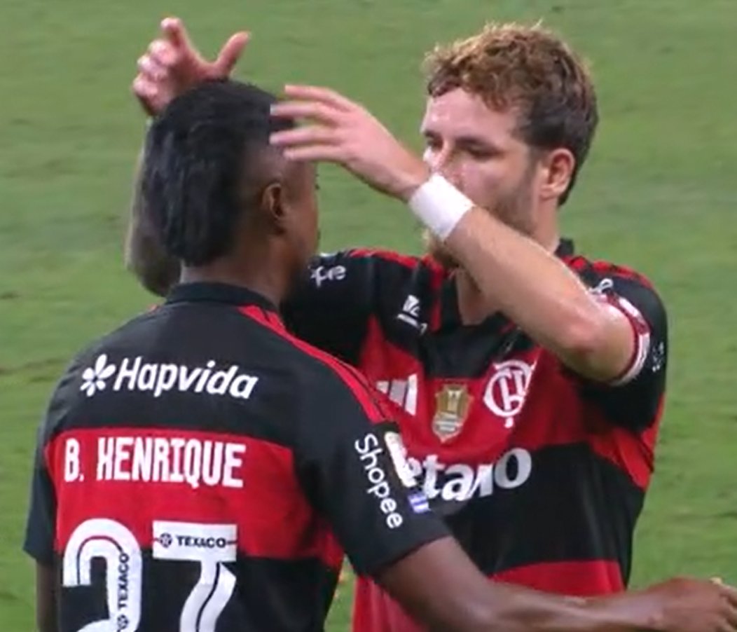 daniluzcrf's tweet photo. isso aqui é lindo ta https://t.co/7YziS7AsJ9