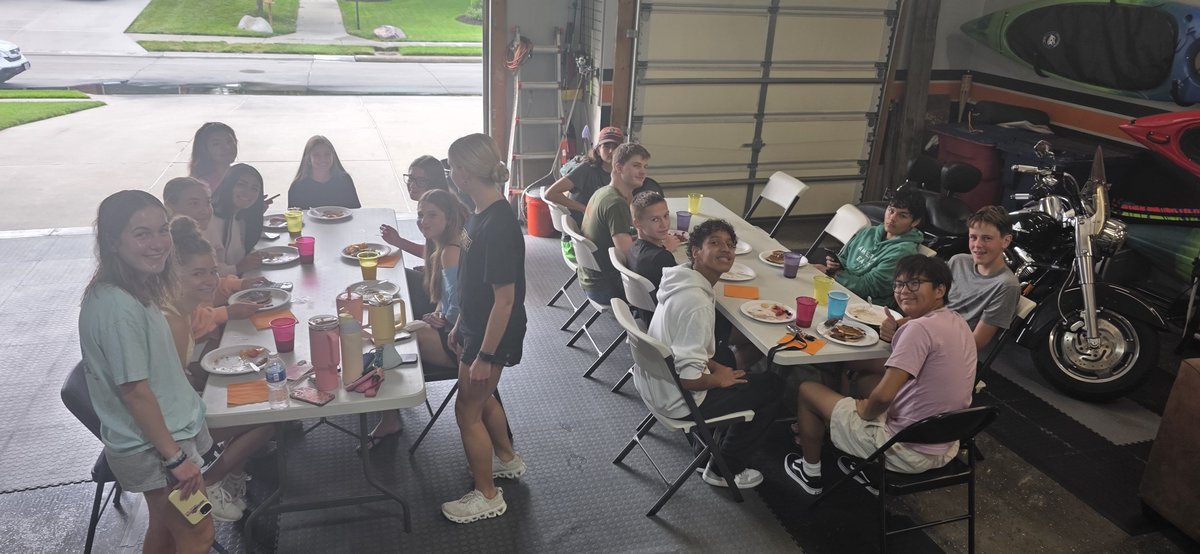 GehsXctrack's tweet photo. End of Summer Breakfast held on Friday!  Great turn out! https://t.co/ehPbPdZg8H