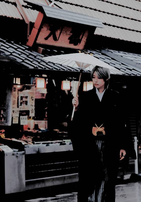 swordpetals_'s tweet photo. 𝒞onheça-me.

— 𝒩ome : Yone
— 𝒜ltura : 1,90 cm
— ℐdade : 30
— 𝒮igno : Touro
— ℰstado 𝒞ivil : Ao pó
— 𝒩acionalidade : Ionia
— 𝒮exualidade : Bissexual (?)
— ℰstação favorita : Inverno
— 𝒞or favorita : Branco, Azul claro, preto
ᅟᅟᅟᅟ https://t.co/8ZcscY67dt