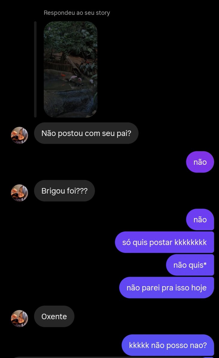daysalecram's tweet photo. minha mãe no meu insta ///  meu pai no status do zap dele https://t.co/Vs7VmlenyT