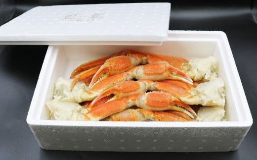 kanetakasuisan's tweet photo. 今週も鴨川市では下記の日程で蟹の直売をしています🦀

10日:10時〜16時
11日:お休み
12日〜14日:10時〜15時
15日・16日:お休み
17日〜:9時〜17時

また事前にお電話をいただければ、可能な範囲ですが対応いたします。

帰省に合わせてやBBQなどのレジャーの一品として、蟹🦀はいかがでしょうか🙆 https://t.co/Nb65FHcDa1