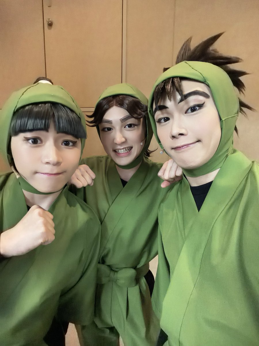 canon_abe's tweet photo. おはようございます！
今日は東京公演千穐楽です！
ご来場の皆さま、お気をつけてお越しください！
今日も、
みんなニコニコ、はい、どうぞ！
#忍ゲキ https://t.co/mbJ6LORT10